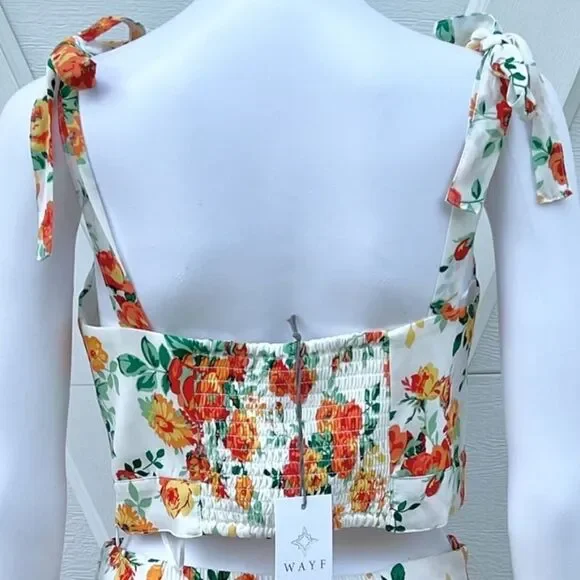 WAYF Orange Rose Floral Crop Top - Picture 3 of 4